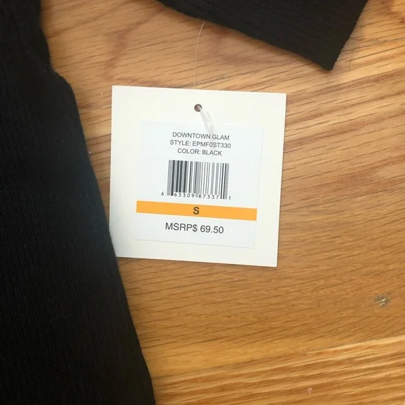 Ellen Tracy Downtown Glam Black Mock Turtleneck - Picture 9 of 9